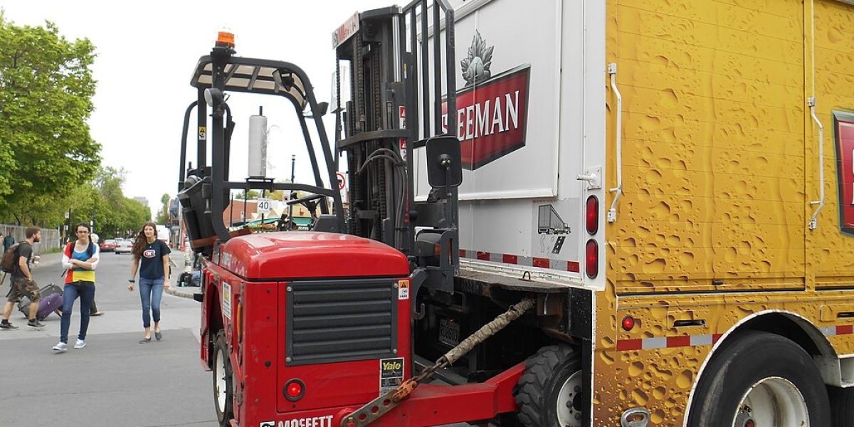 Moffett truck mounted forklift